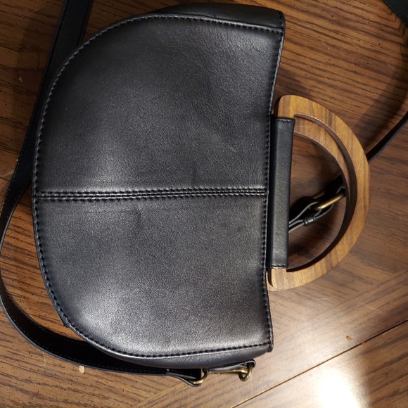 Rachel Roy Women Crossbody Bag Purse Black Leather Magnetic Snap Wood Handle - Picture 5 of 12